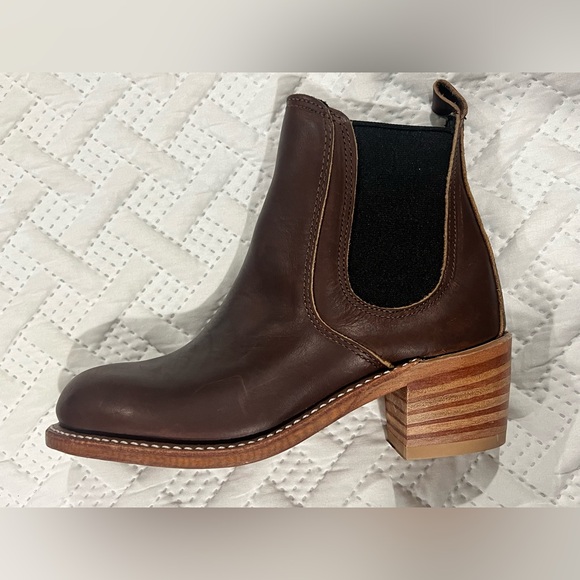 Red Wing Heritage Harriet Chelsea Ankle Boots Women 5 B Amber Harness Brown - Picture 7 of 10